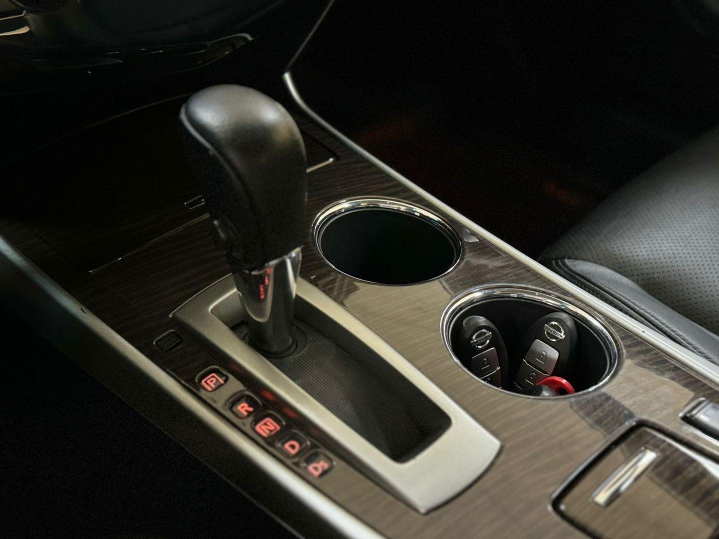 Nissan Teana