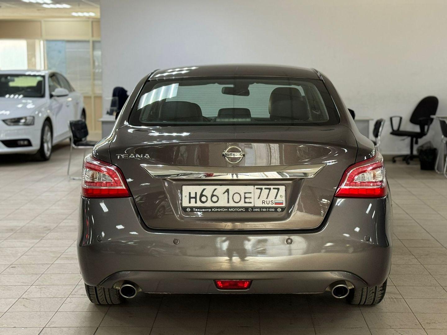 Nissan Teana