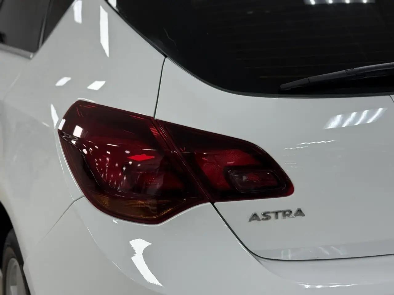 Opel Astra