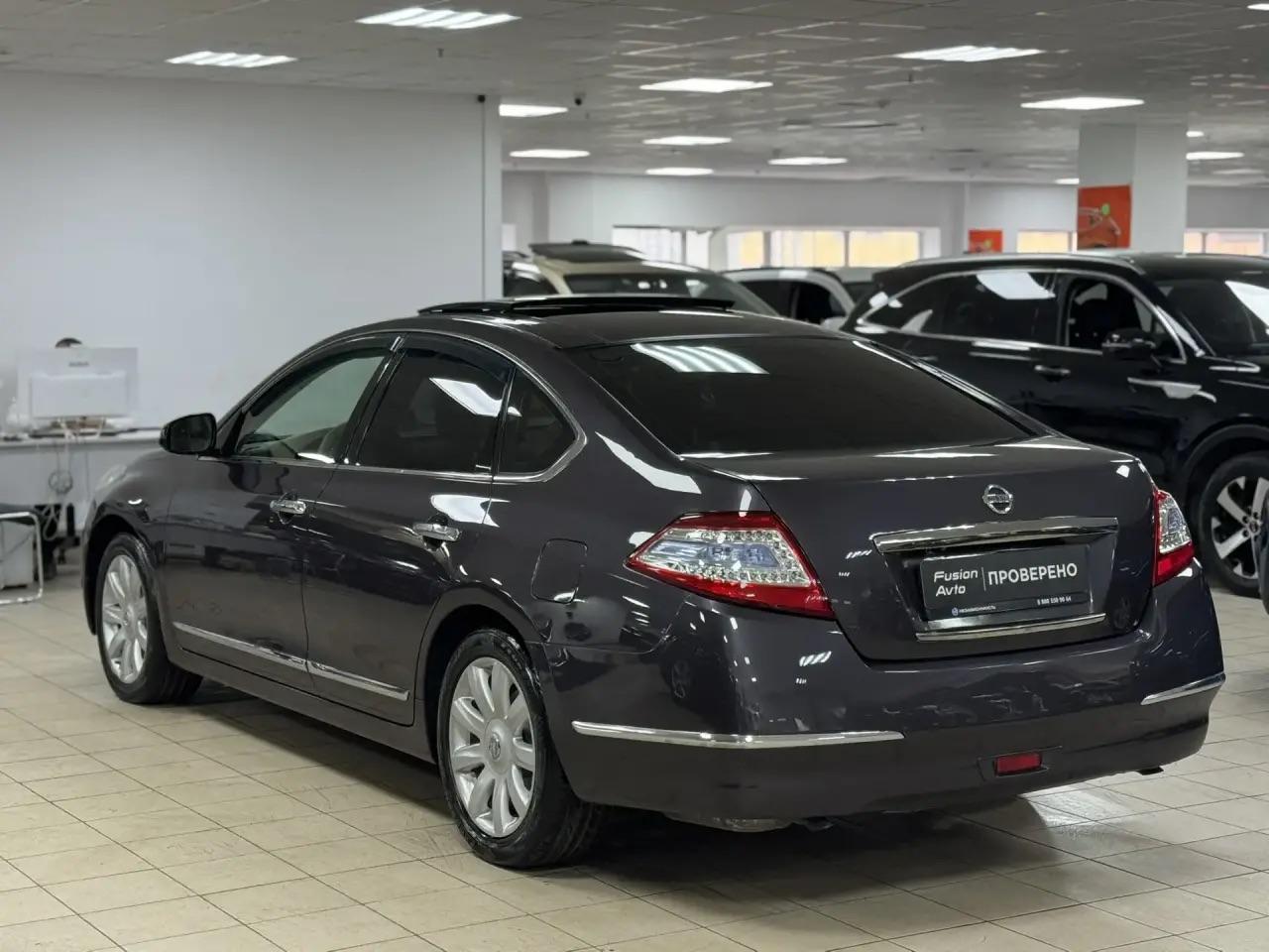 Nissan Teana