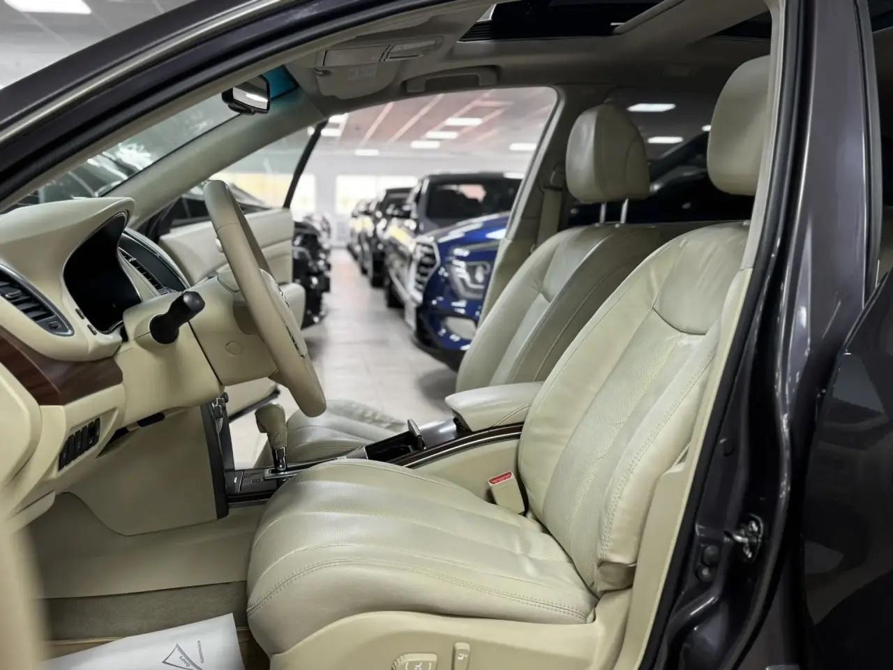 Nissan Teana