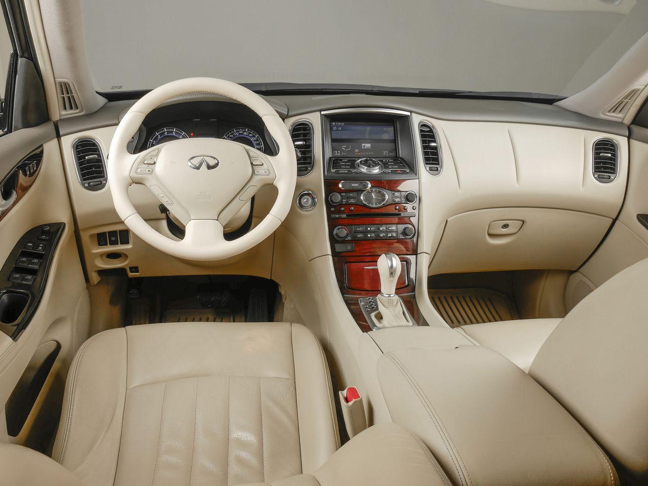 Infiniti QX50, 2016