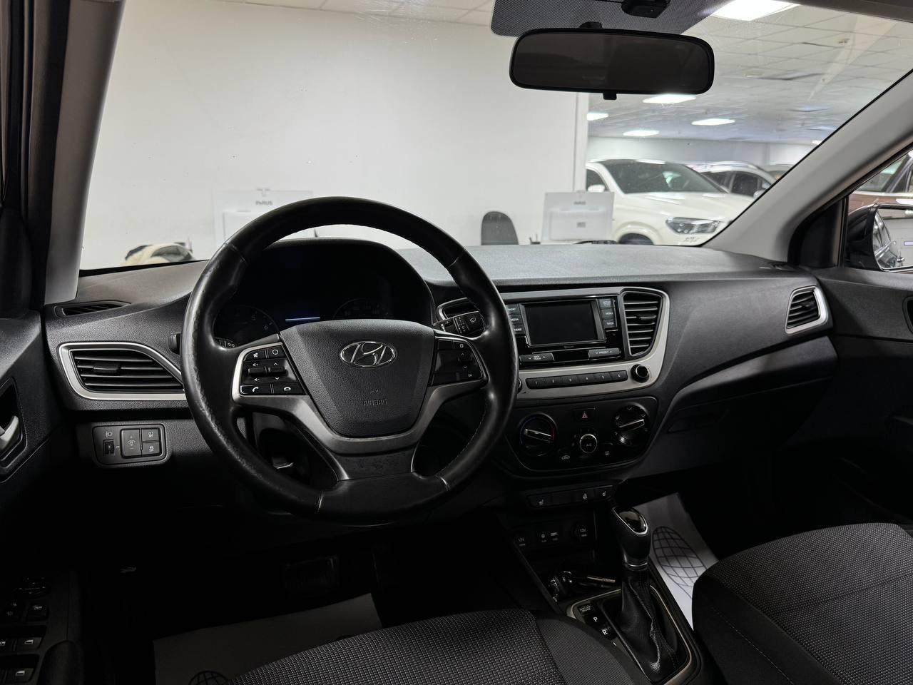 Hyundai Solaris