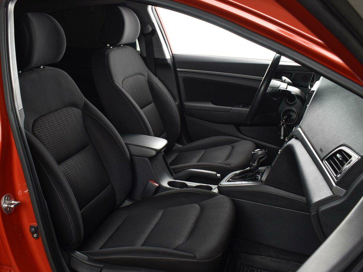 Hyundai Elantra, 2017