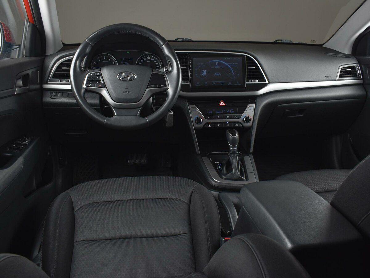 Hyundai Elantra, 2017