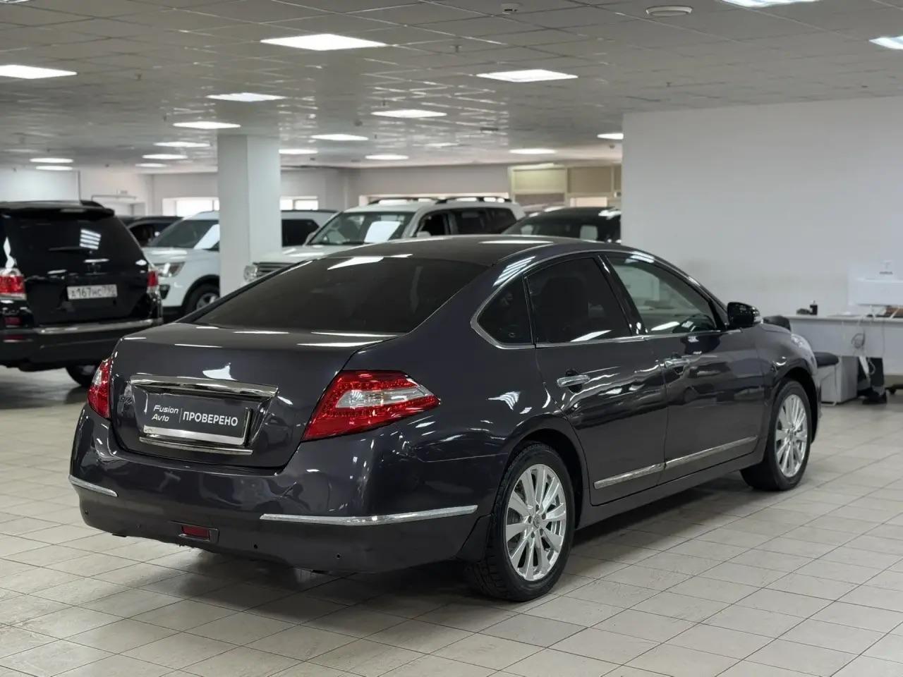 Nissan Teana