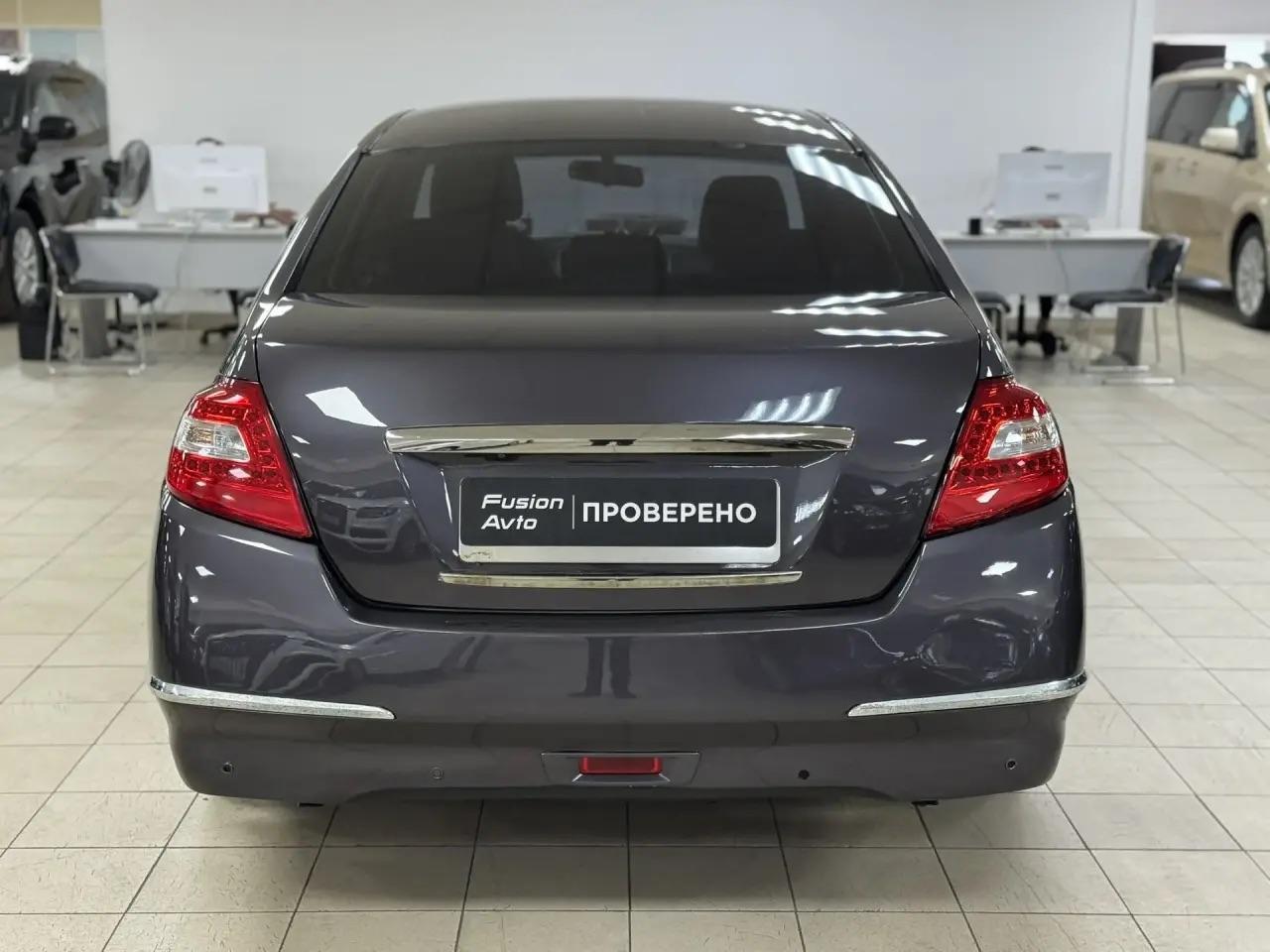 Nissan Teana