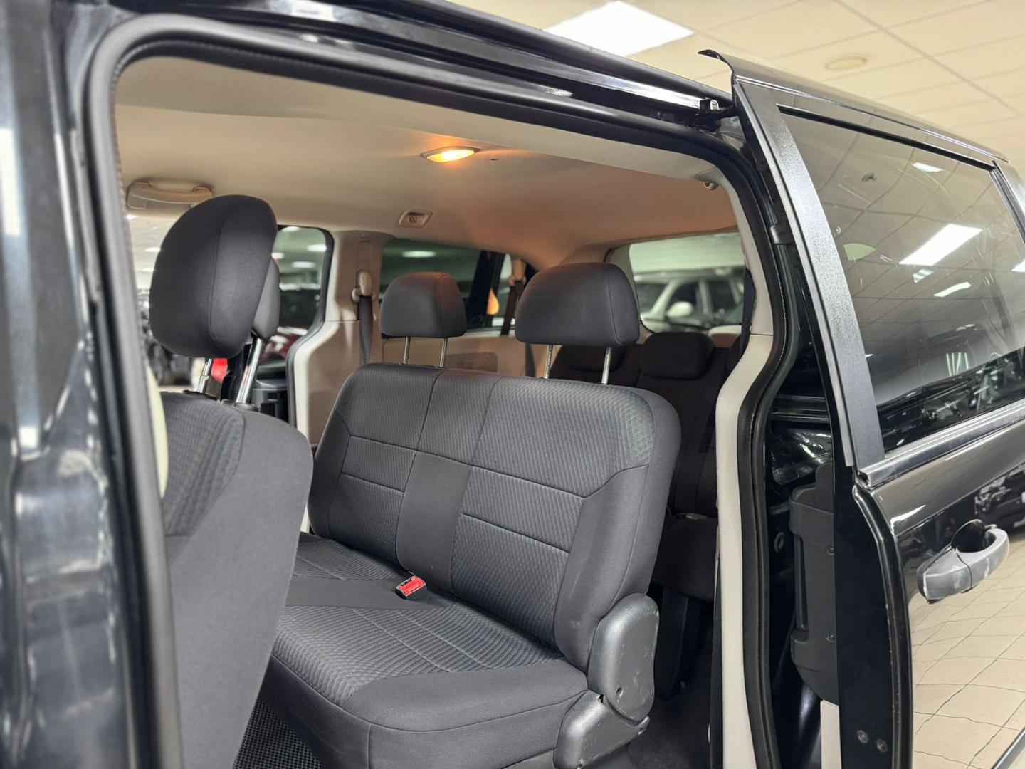 Dodge Caravan