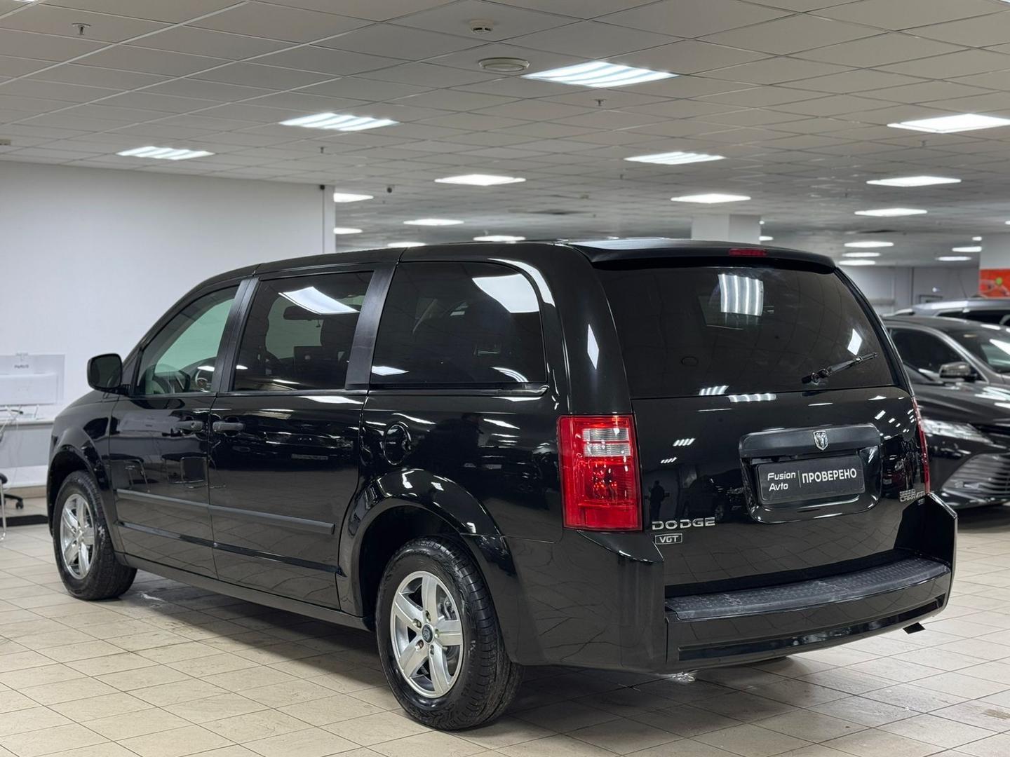 Dodge Caravan