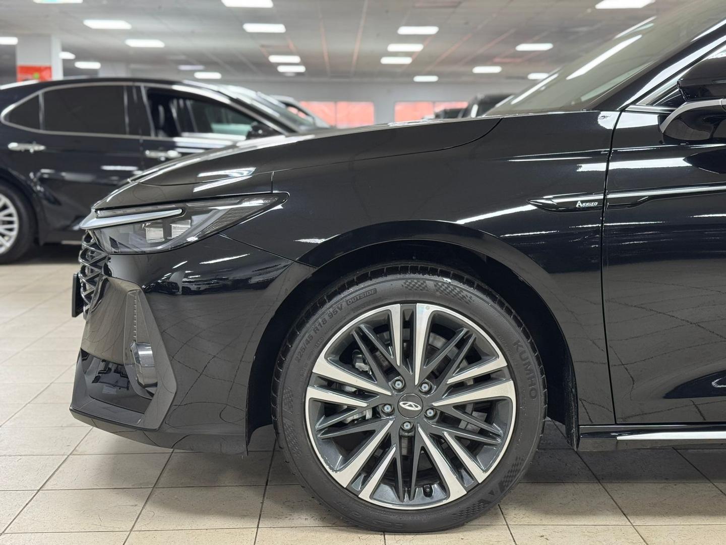 Chery Arrizo 8