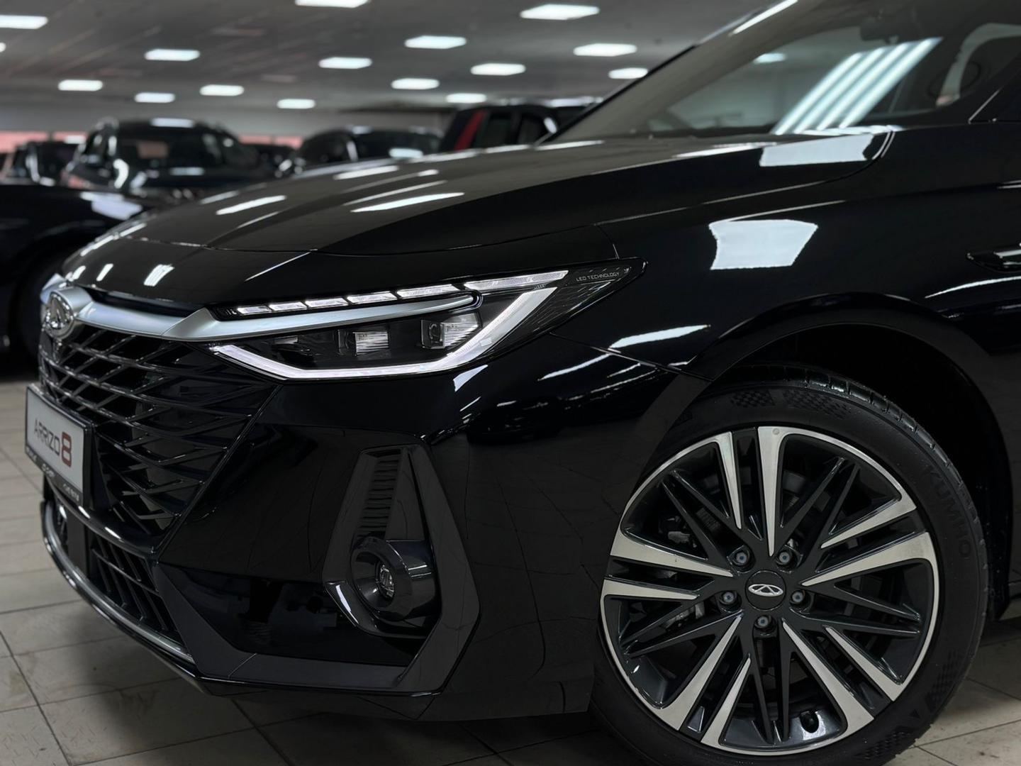 Chery Arrizo 8