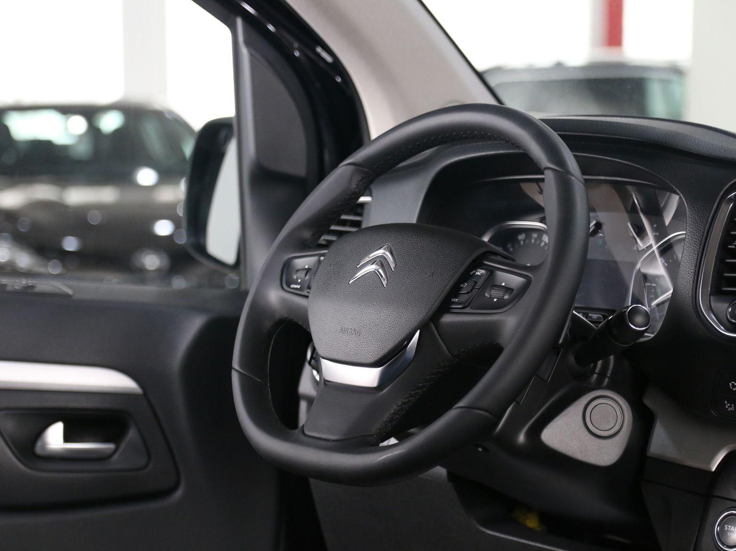 фото автомобиля 8