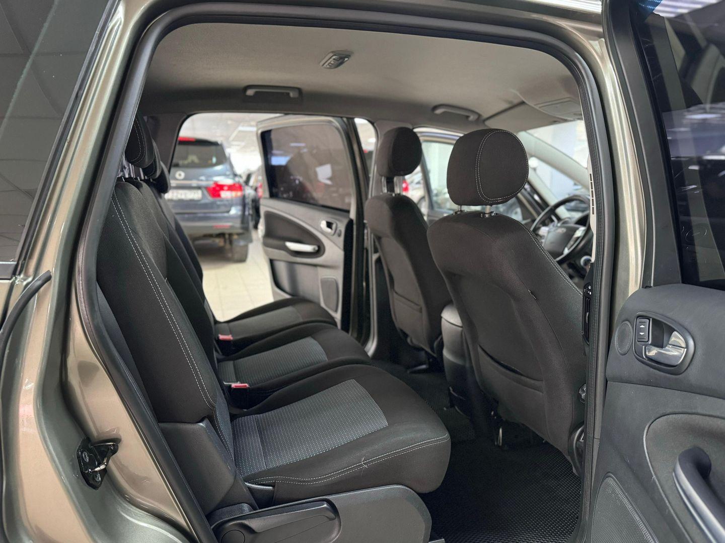 Ford S-MAX