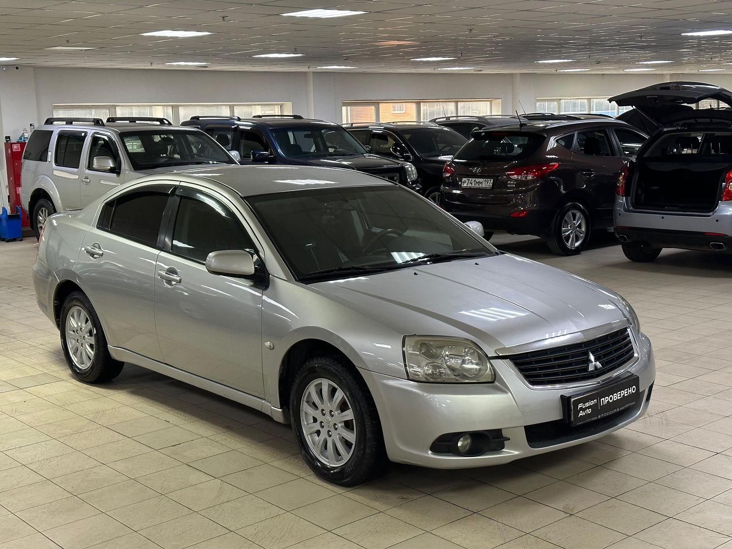 Mitsubishi Galant