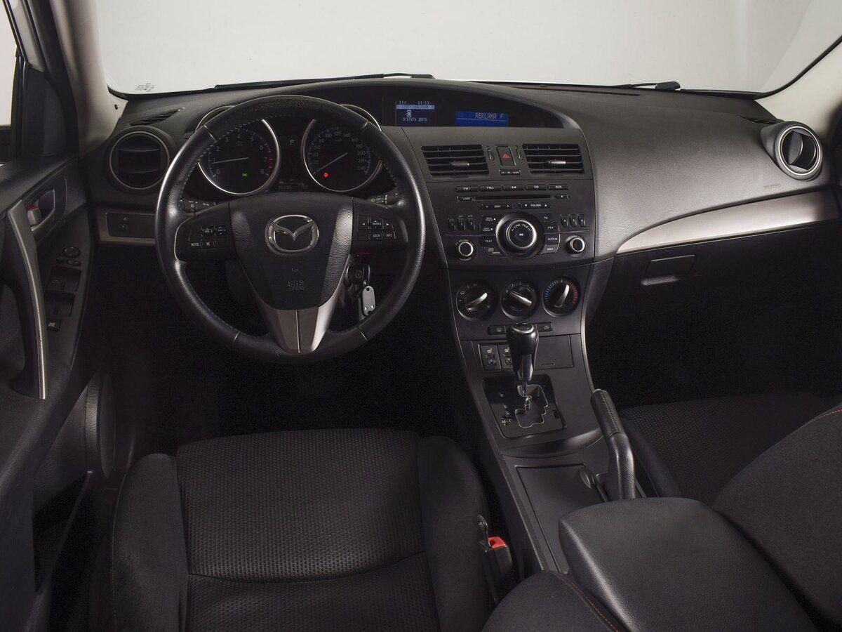 Mazda 3, 2013