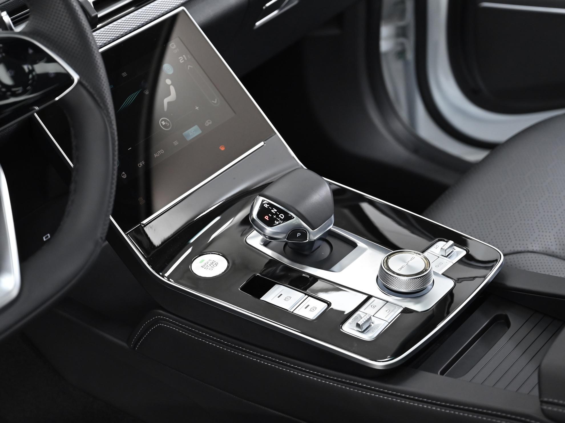 фото автомобиля 12