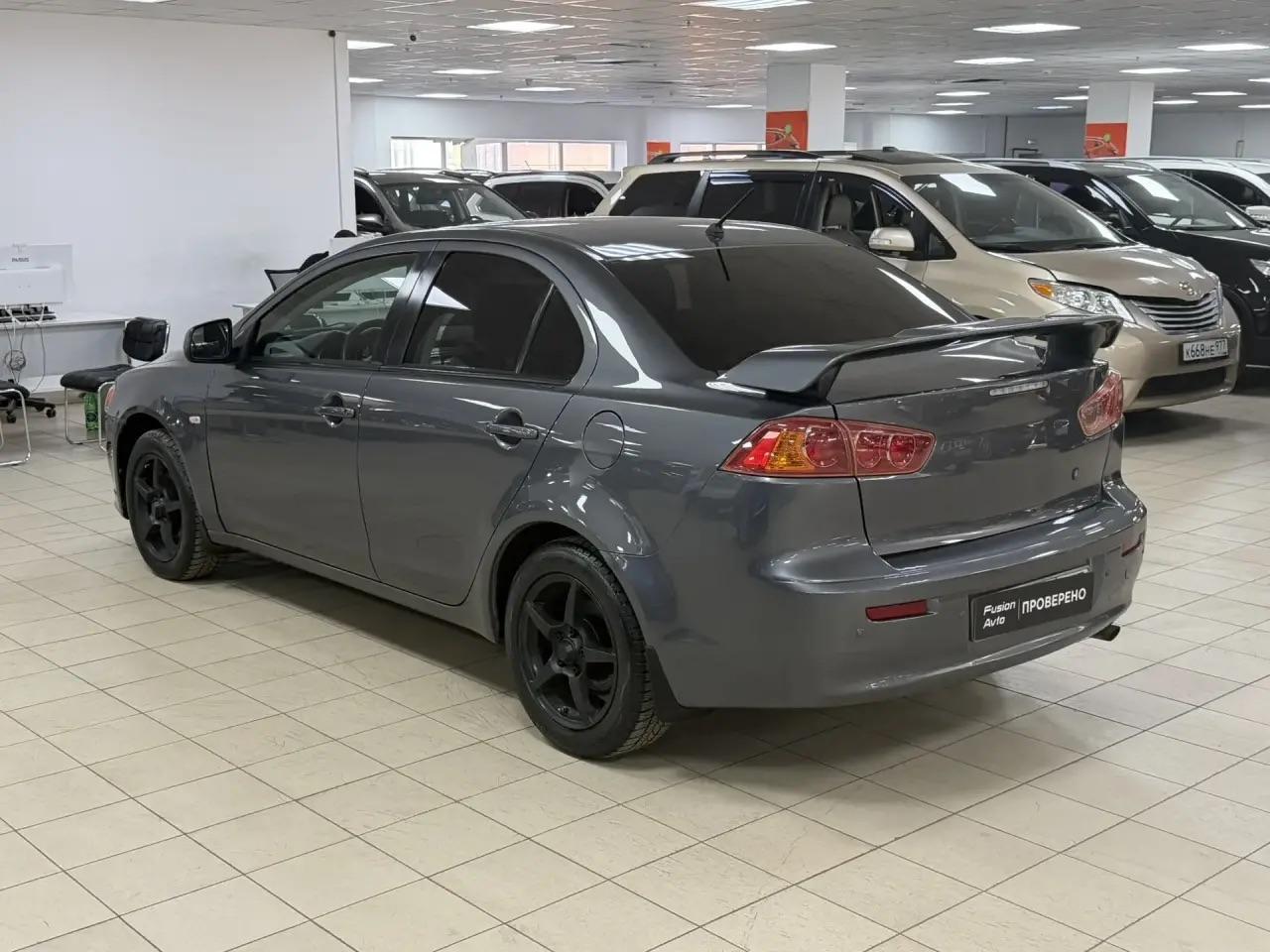 Mitsubishi Lancer