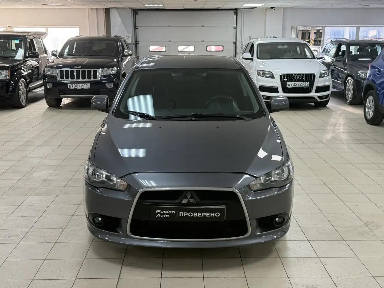 Mitsubishi Lancer