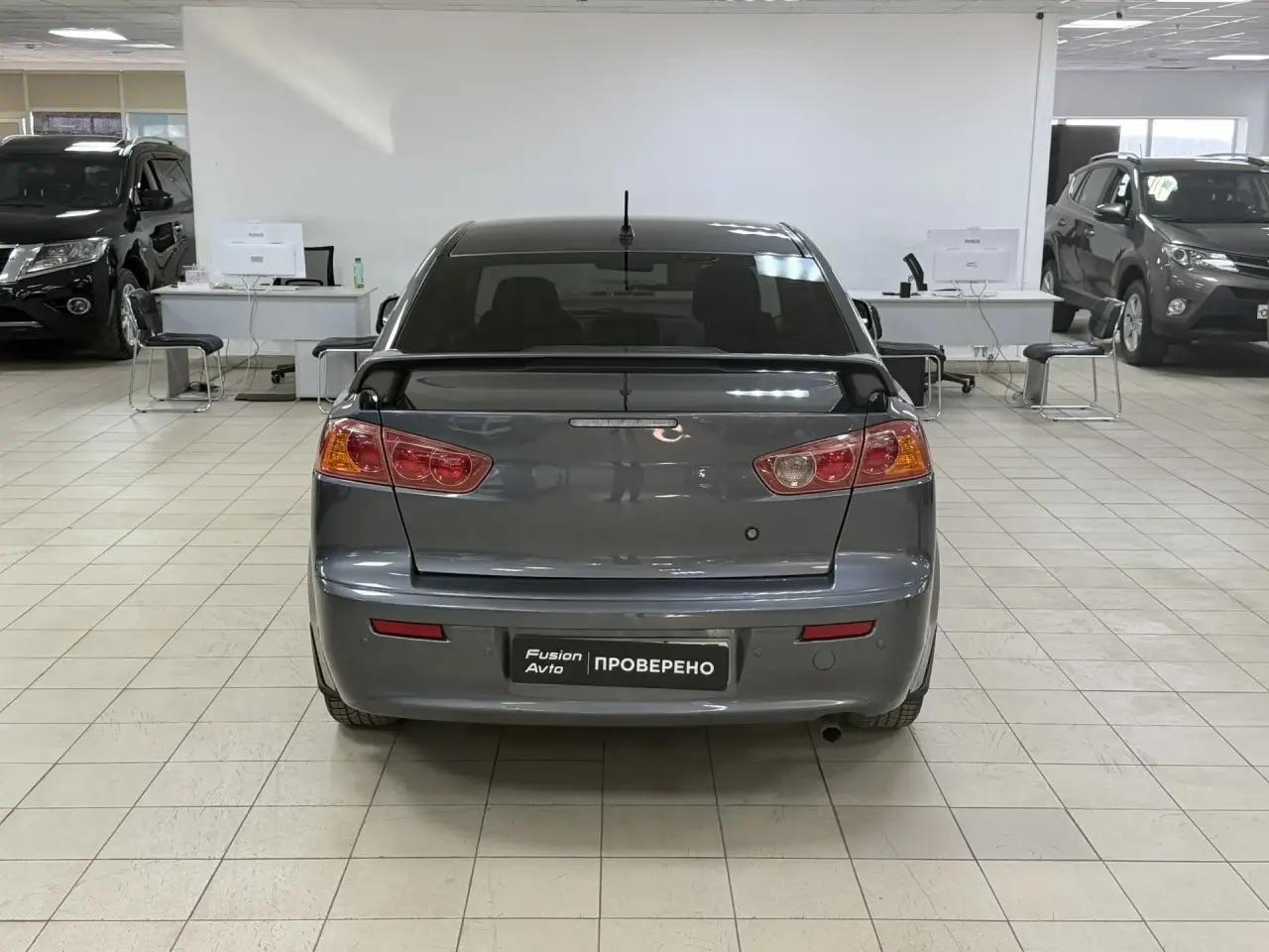 Mitsubishi Lancer