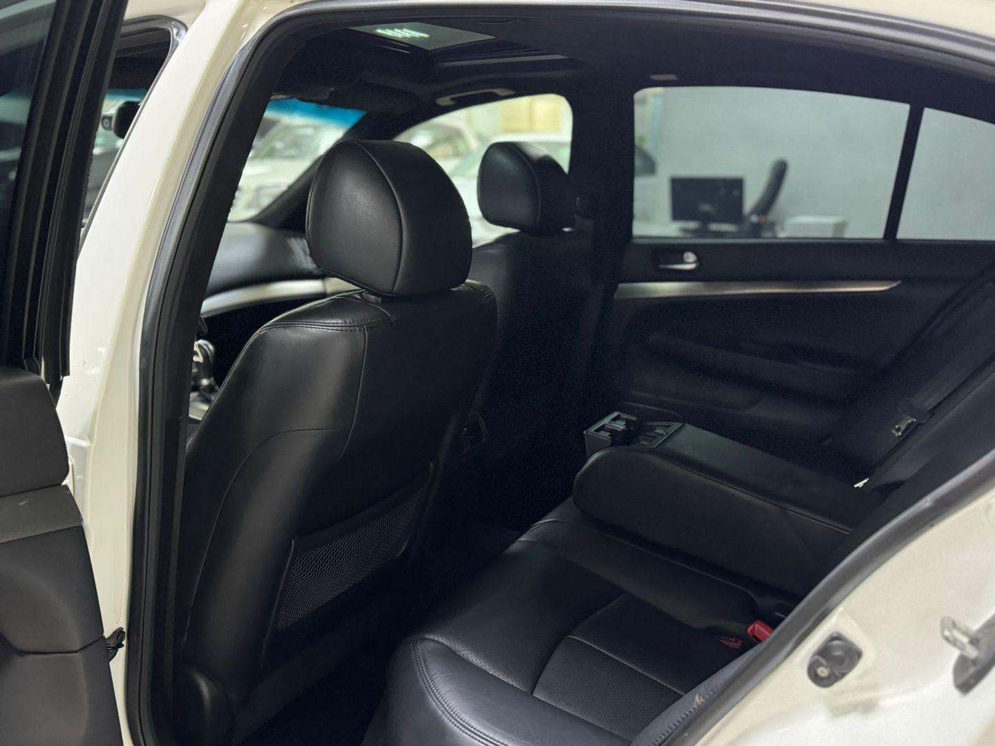 Infiniti G
