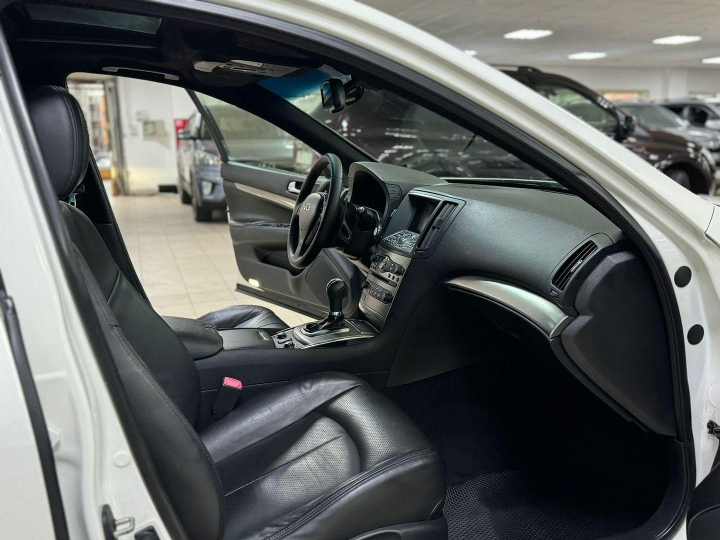 Infiniti G