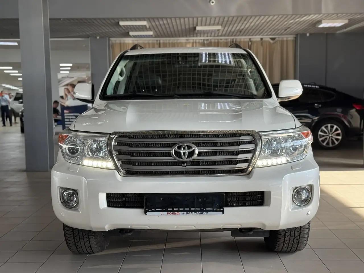 Toyota Land Cruiser