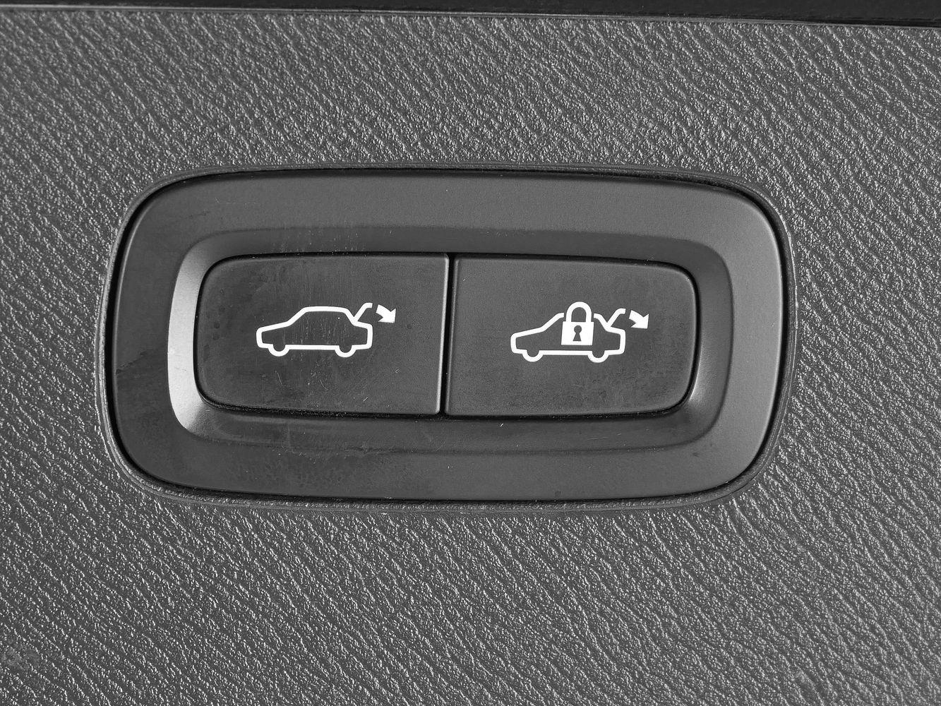 Volvo XC90, 2016