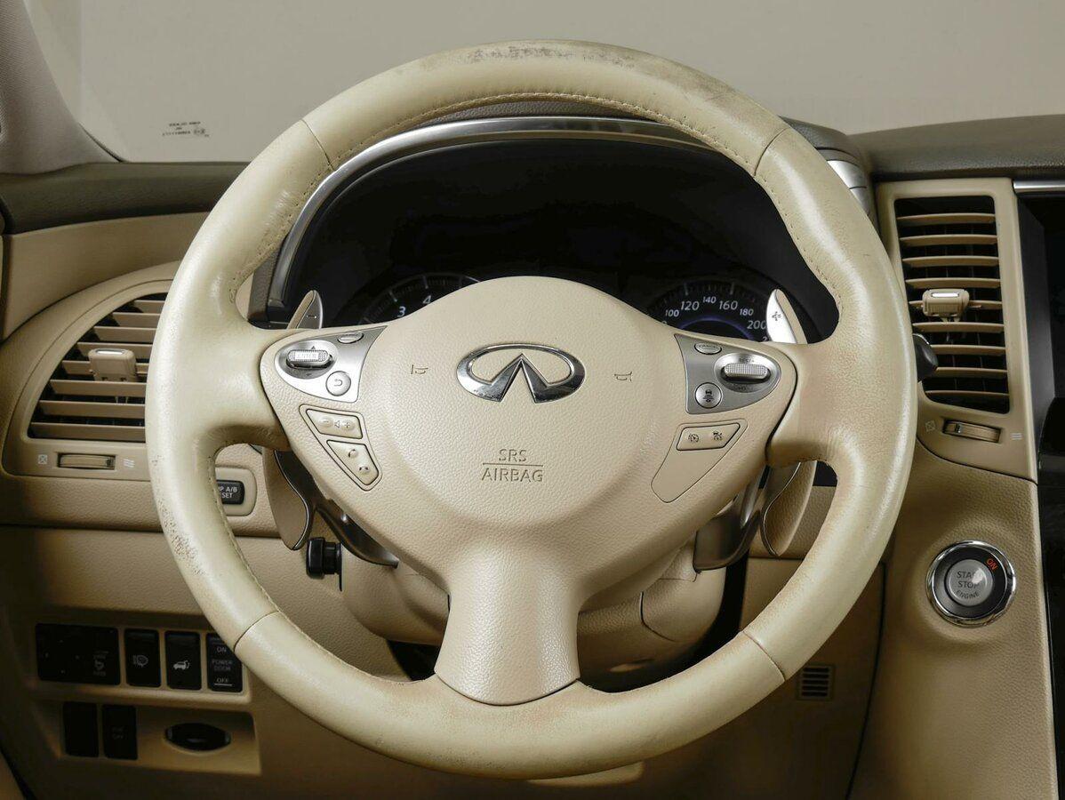 Infiniti FX, 2012
