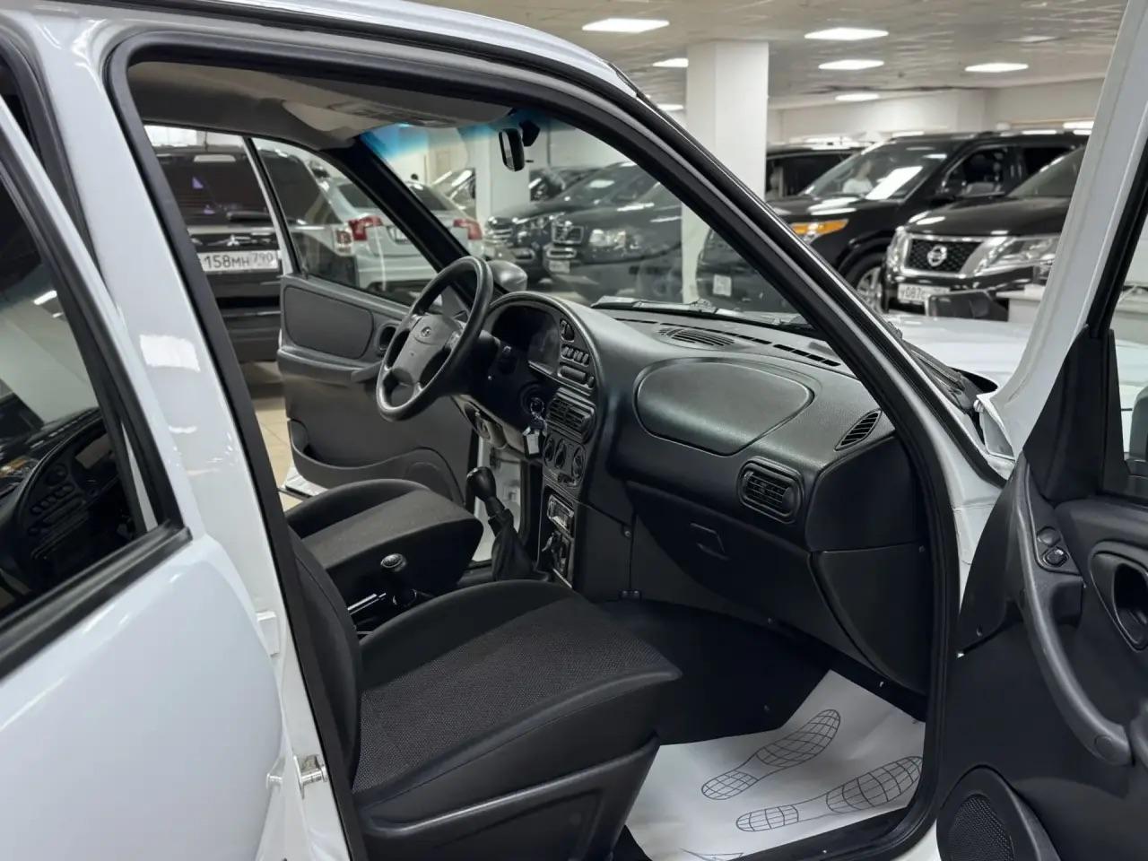 LADA (ВАЗ) Niva Travel