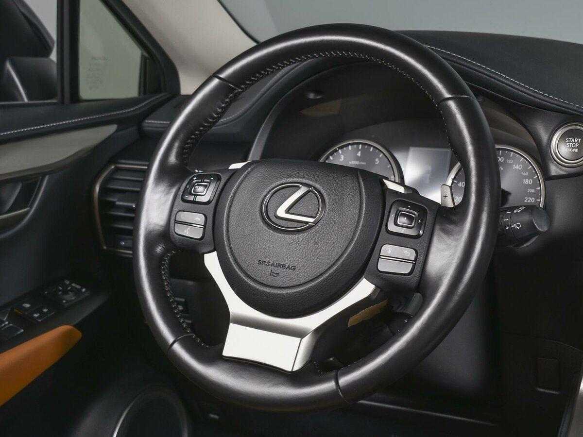 Lexus NX, 2020