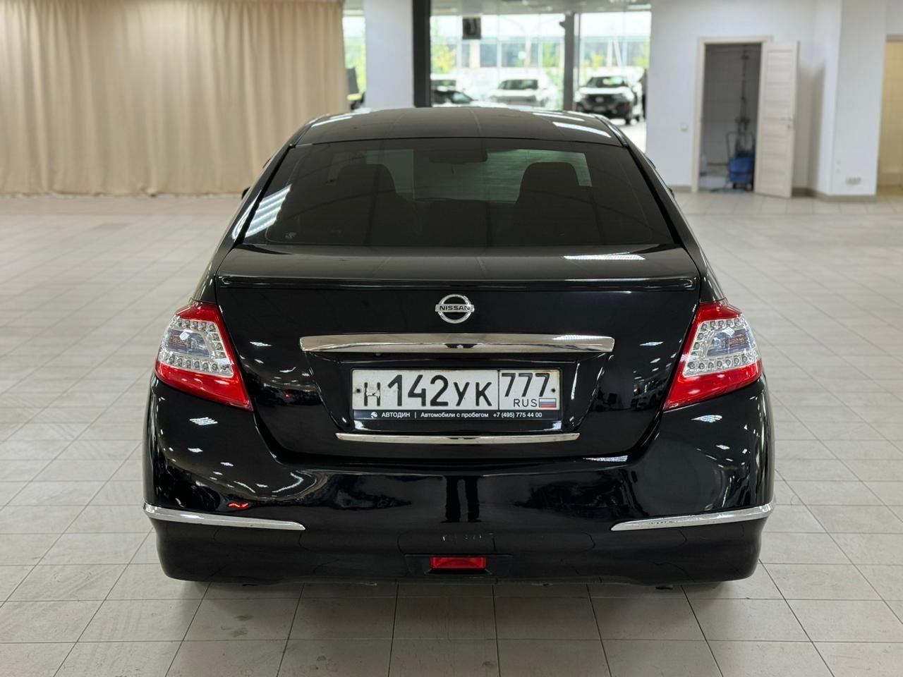 Nissan Teana