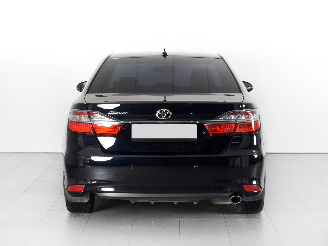 Toyota Camry, 2018