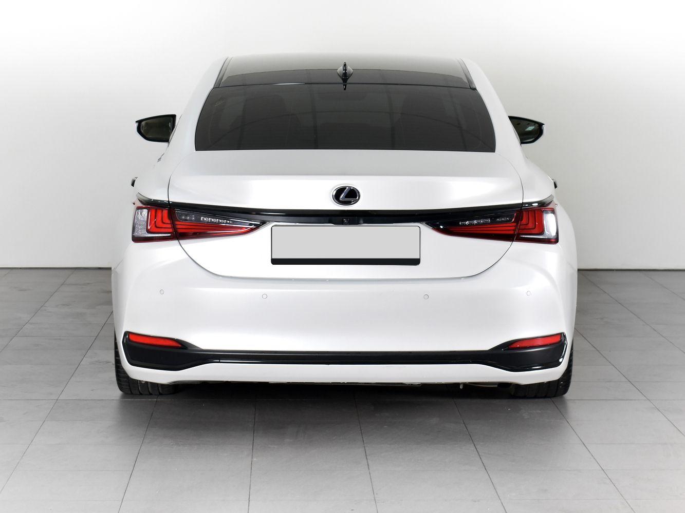 Lexus ES, 2020