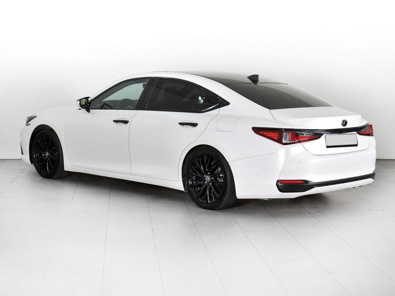 Lexus ES, 2020