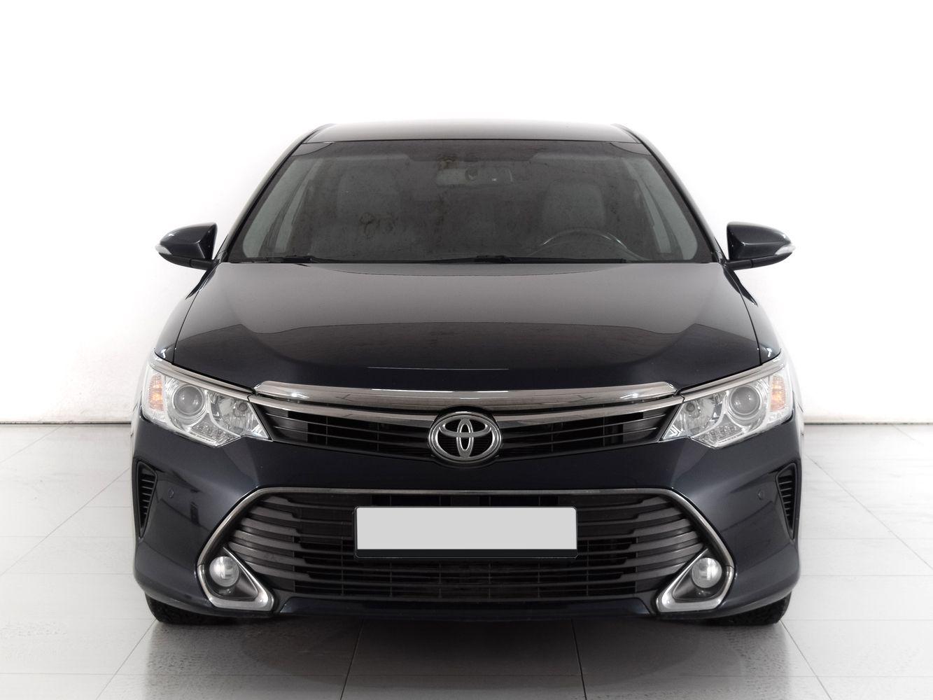 Toyota Camry, 2016