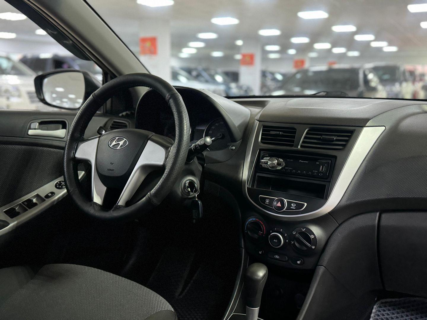 Hyundai Solaris