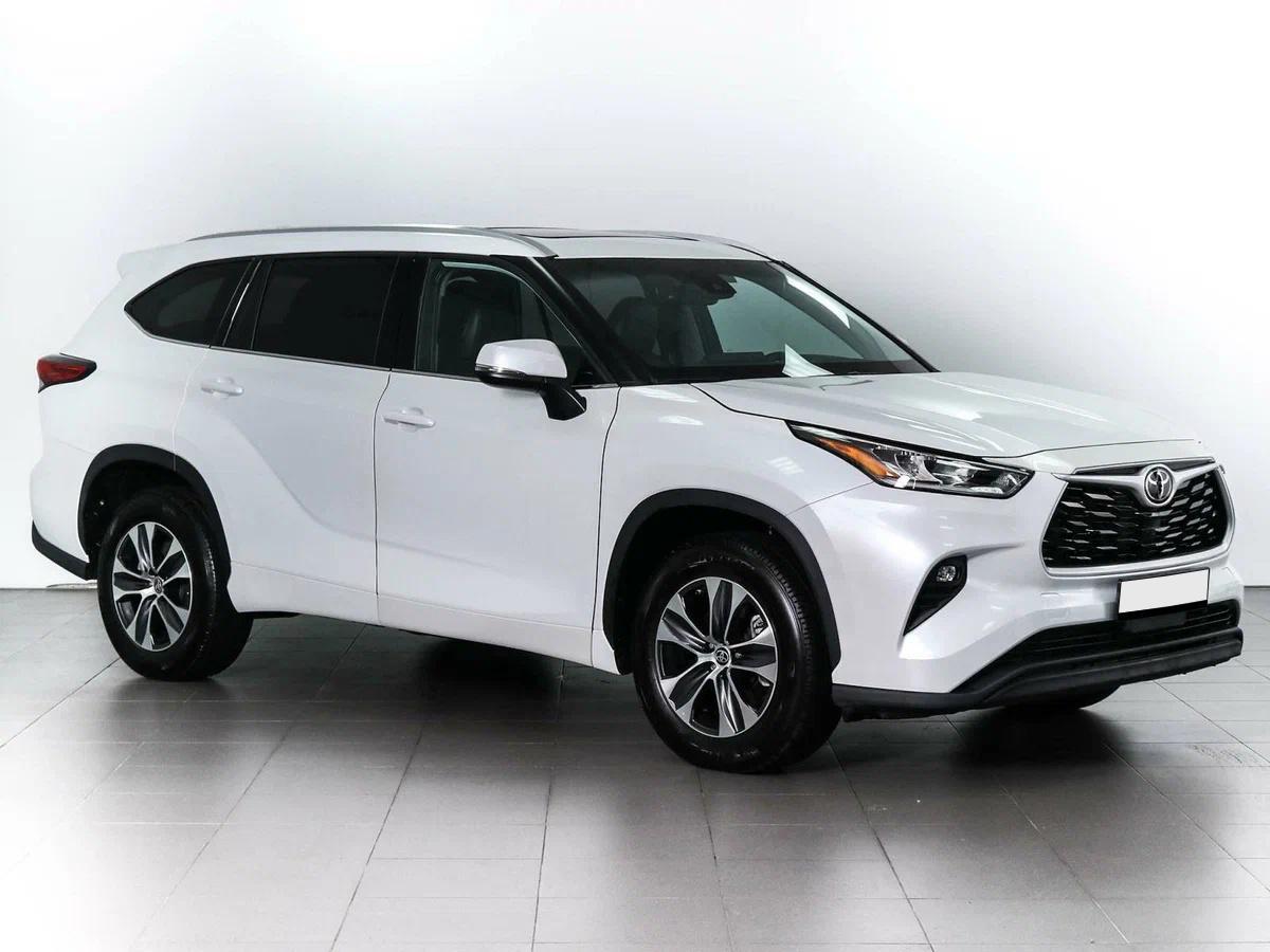 Toyota Highlander 2021