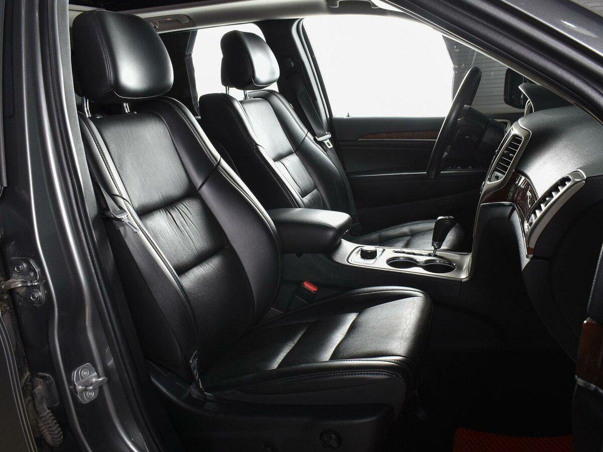 Jeep Grand Cherokee, 2011