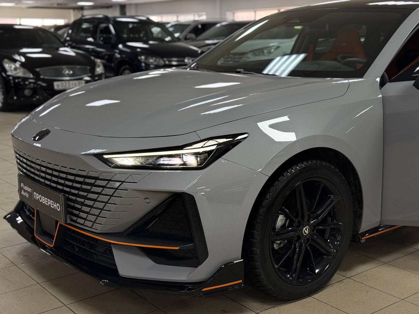 Changan UNI-V