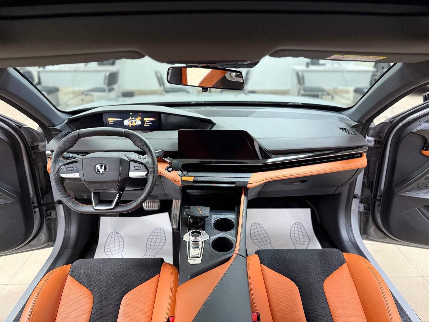 Changan UNI-V