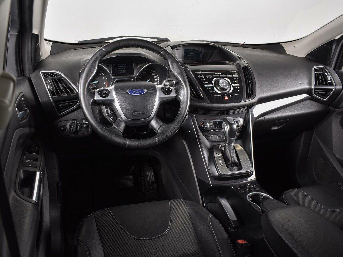 Ford Kuga, 2016