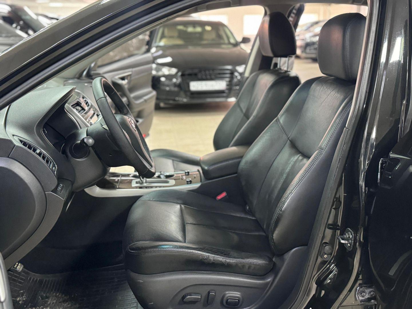 Nissan Teana