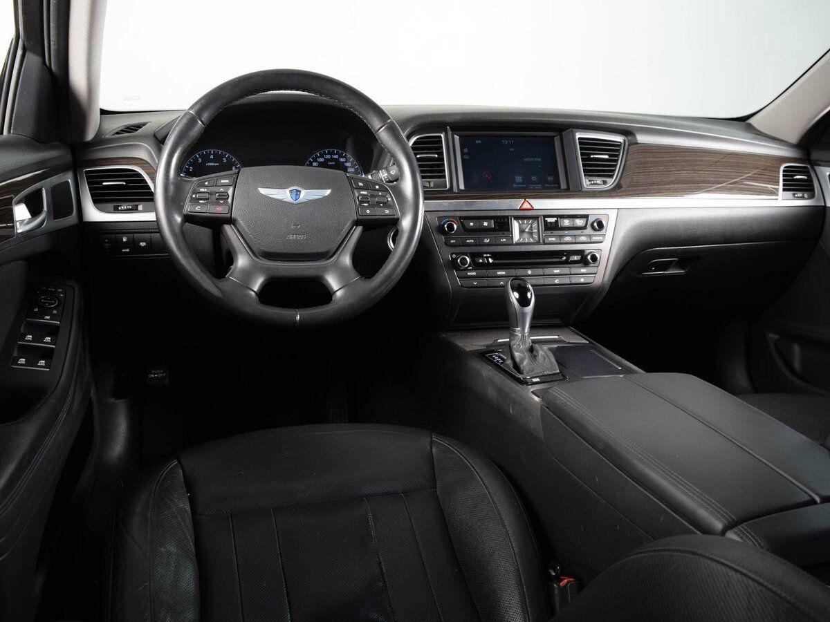 Hyundai Genesis, 2014