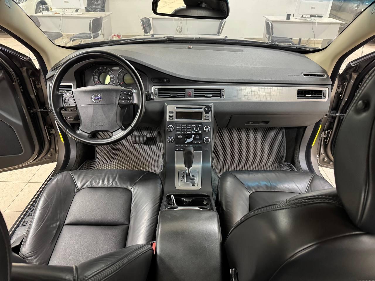 Volvo XC70