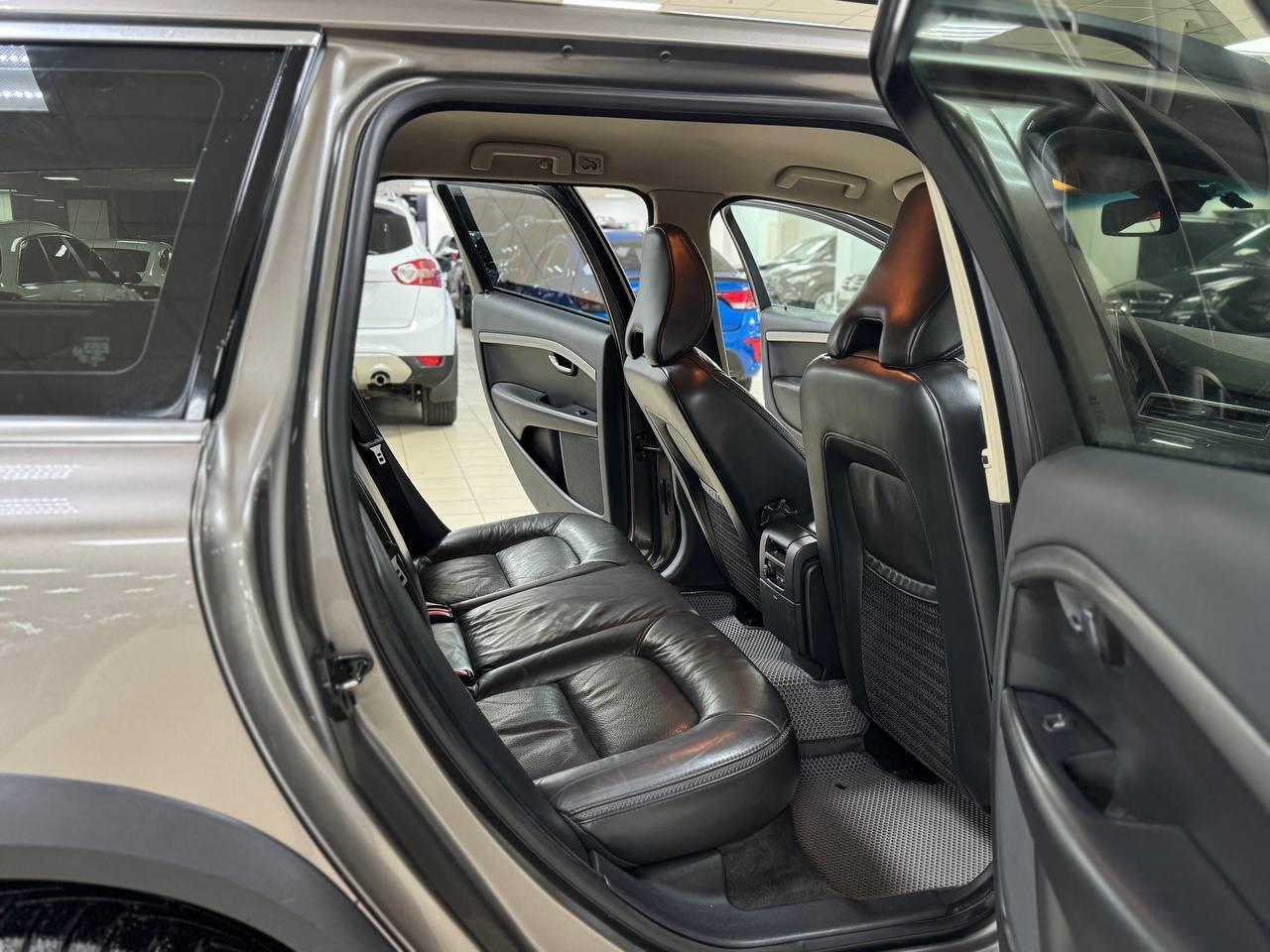 Volvo XC70