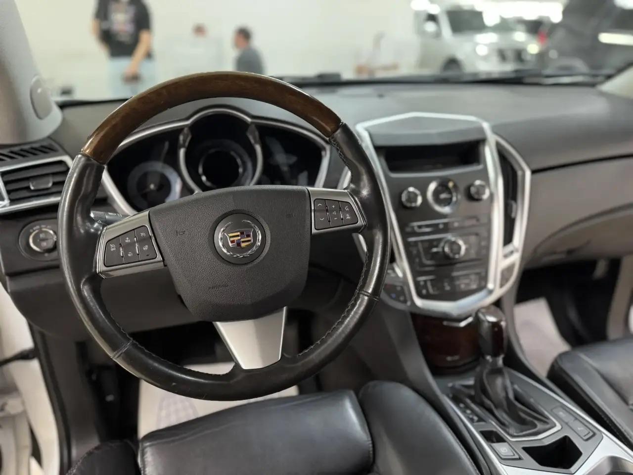 Cadillac SRX