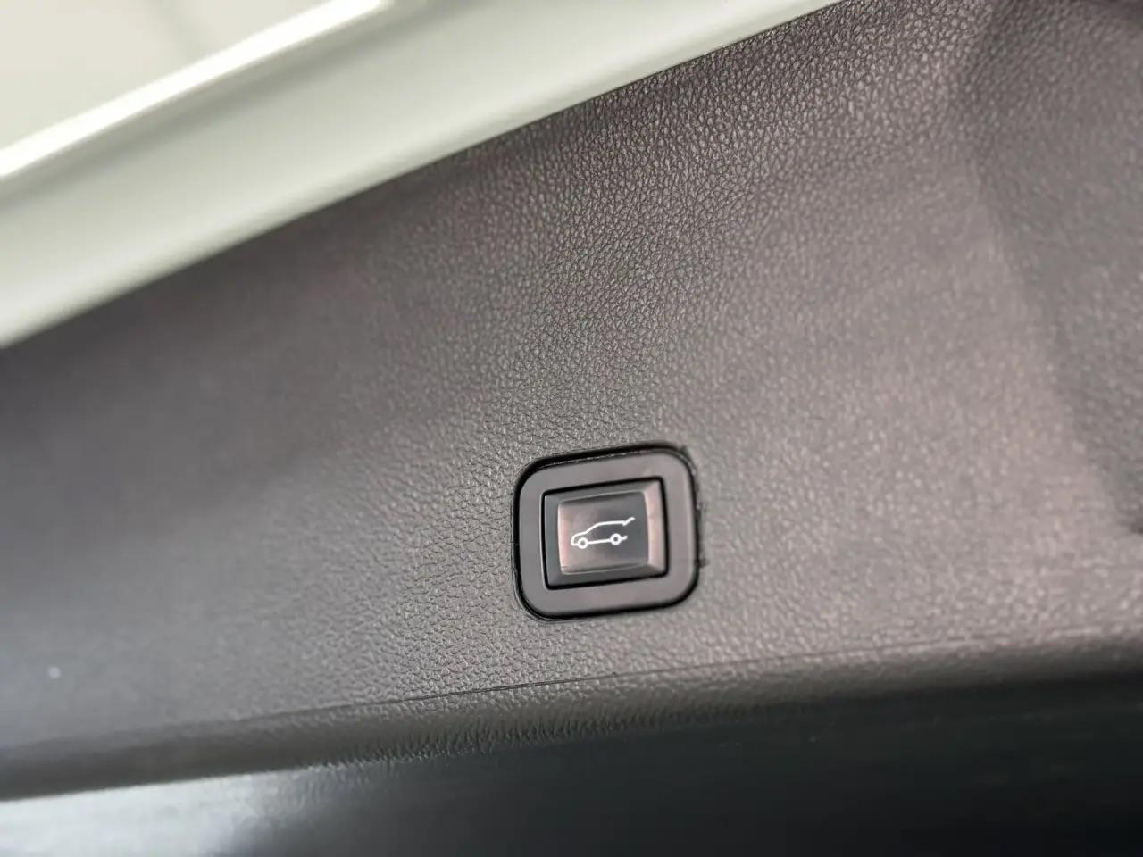 Cadillac SRX