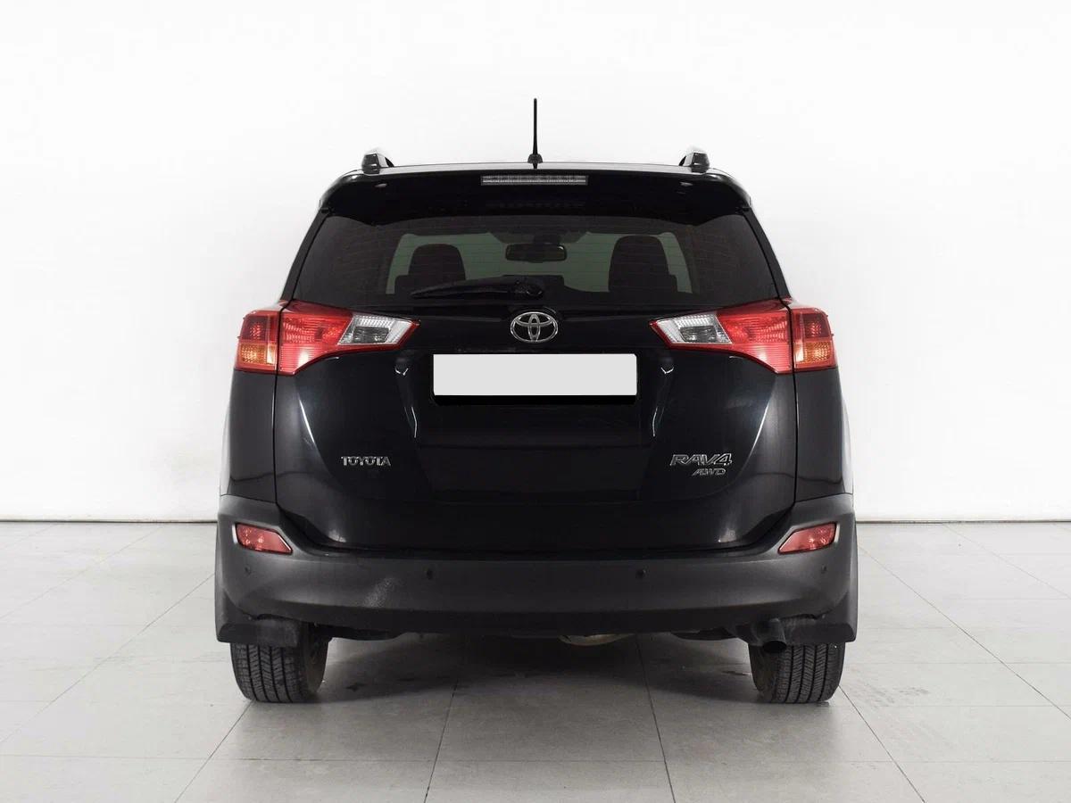 Toyota RAV4, 2015
