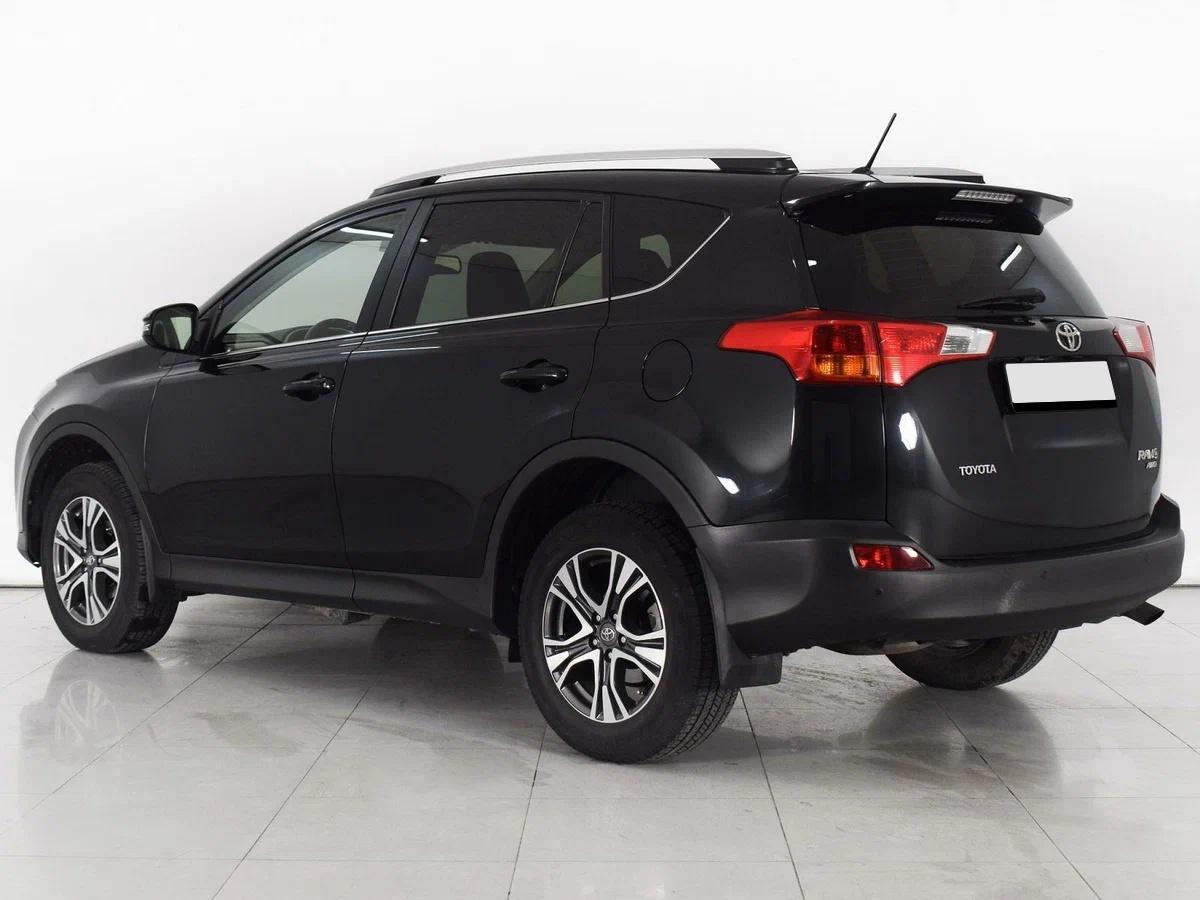 Toyota RAV4, 2015