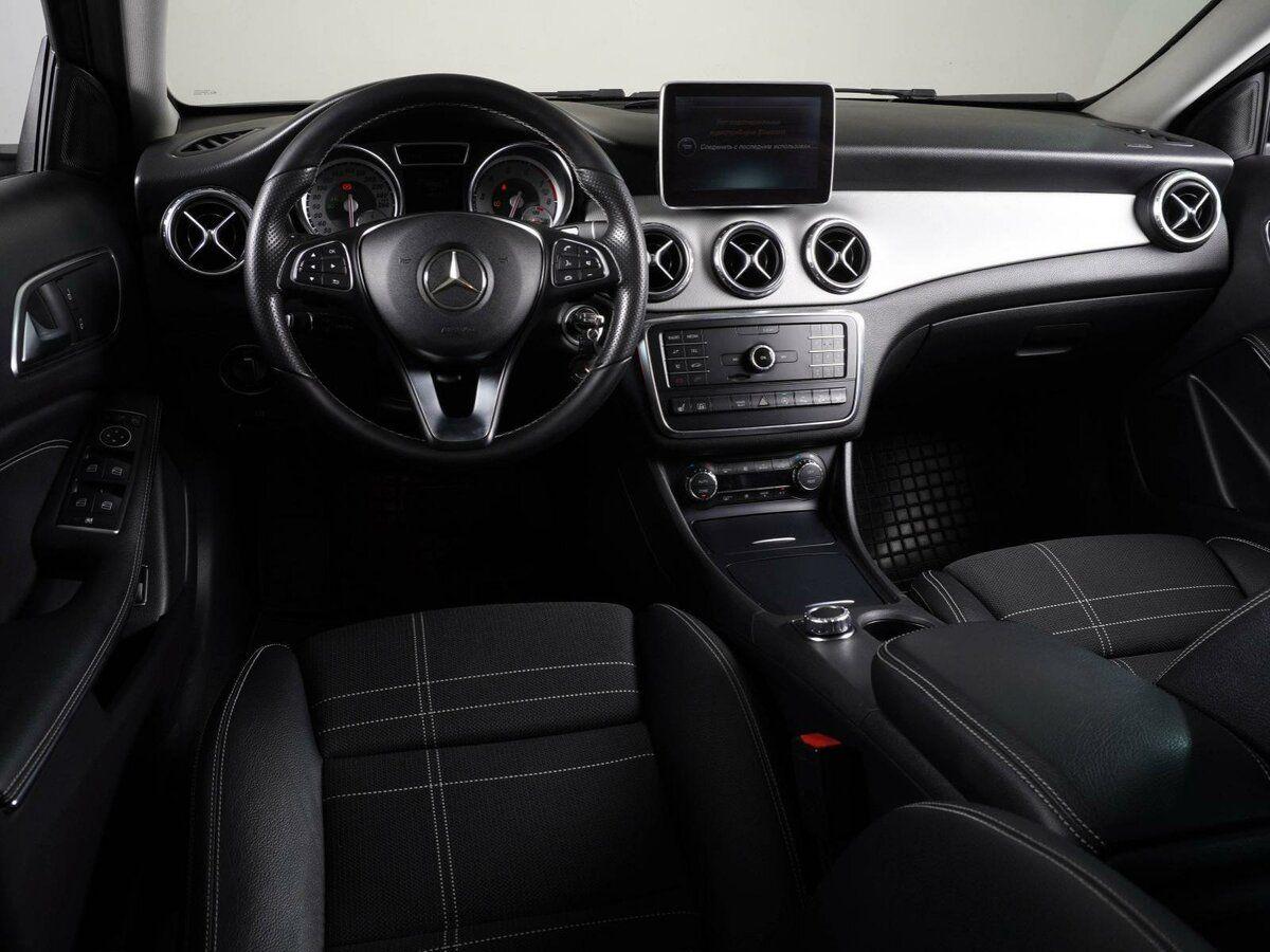 Mercedes-Benz GLA, 2016